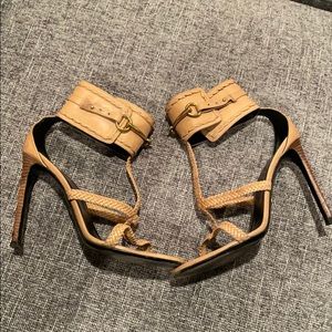 Gucci t strap braided stiletto